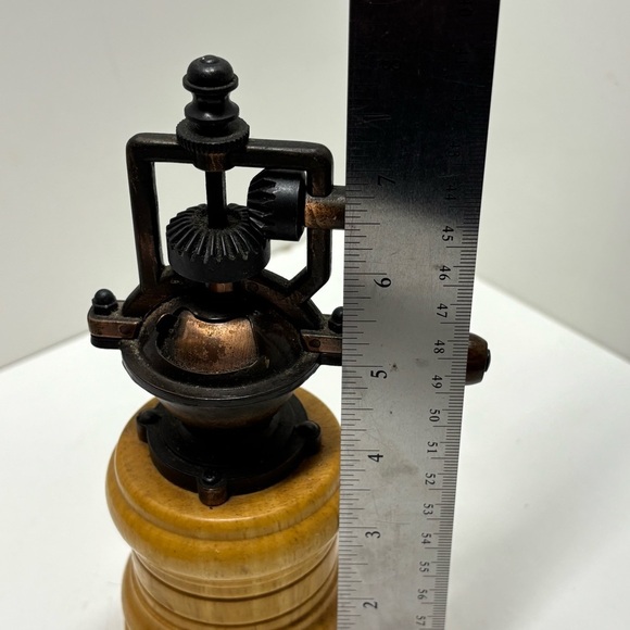 Vintage 1995 Watkins 100th anniversary of pepper grinder / mill - Picture 7 of 7